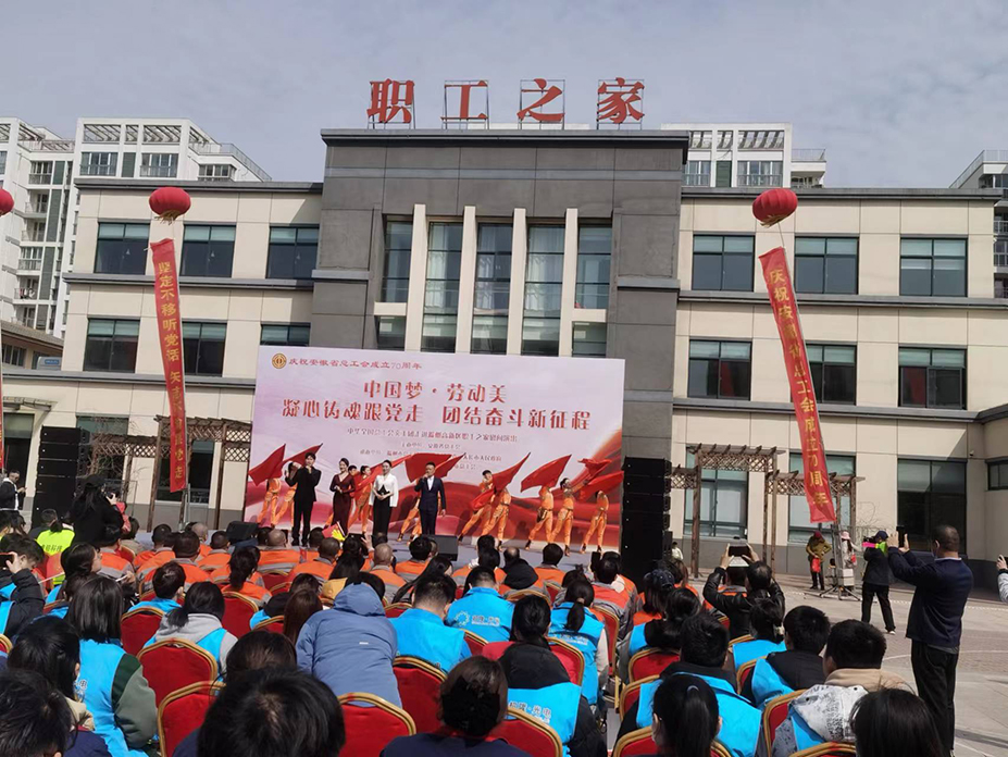 16819572477453.jpg 最美勞動者11.jpg