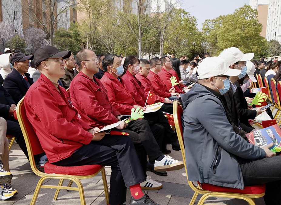 16819572675313.jpg 最美勞動者22.jpg